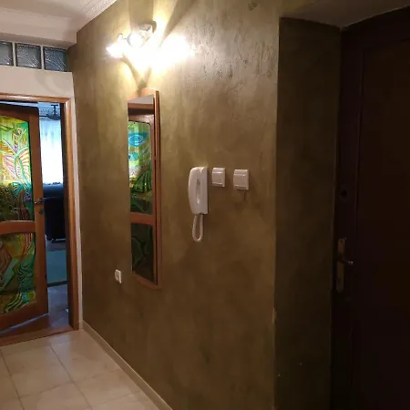 Apartment Mirea アパート